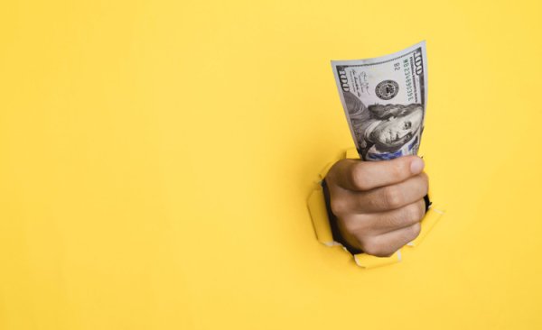 实倍网 国际货币基金组织下调全球经济增长预期，警告贸易紧张局势风险