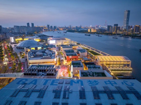 金砖财富 上海水岸边的夜间好去处，来这里感受夏日氛围